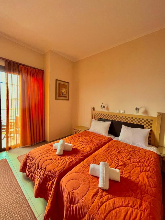 Entheon Rooms Marathópolis Zewnętrze zdjęcie