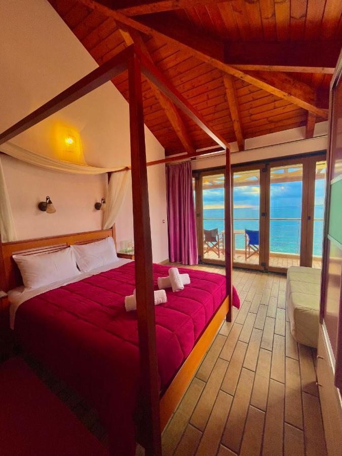 Entheon Rooms Marathópolis Zewnętrze zdjęcie